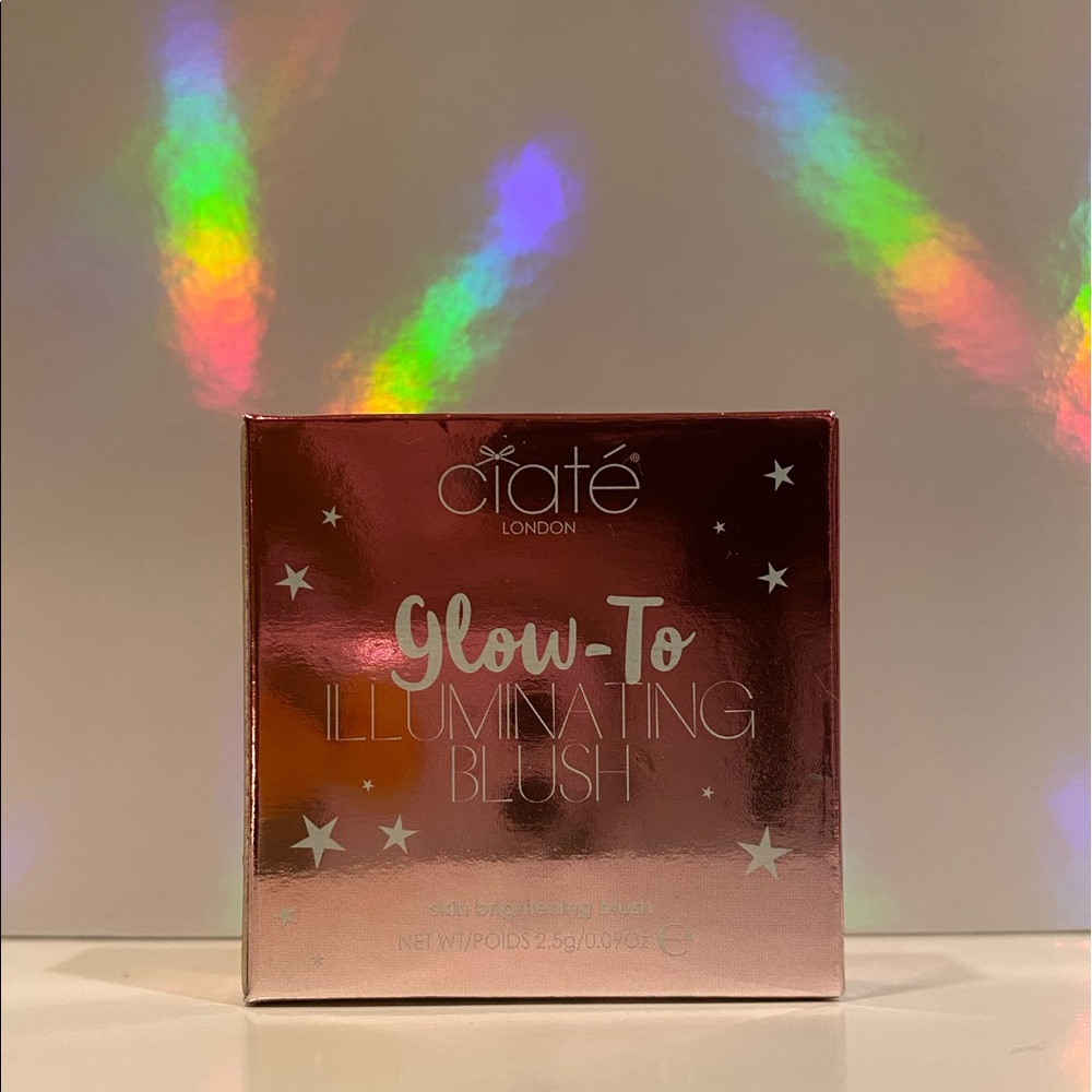 Glow-To Illuminating Blush